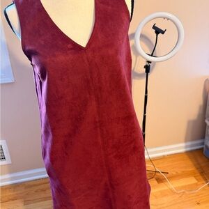 Burgundy Sleeveless V-Neck Dress